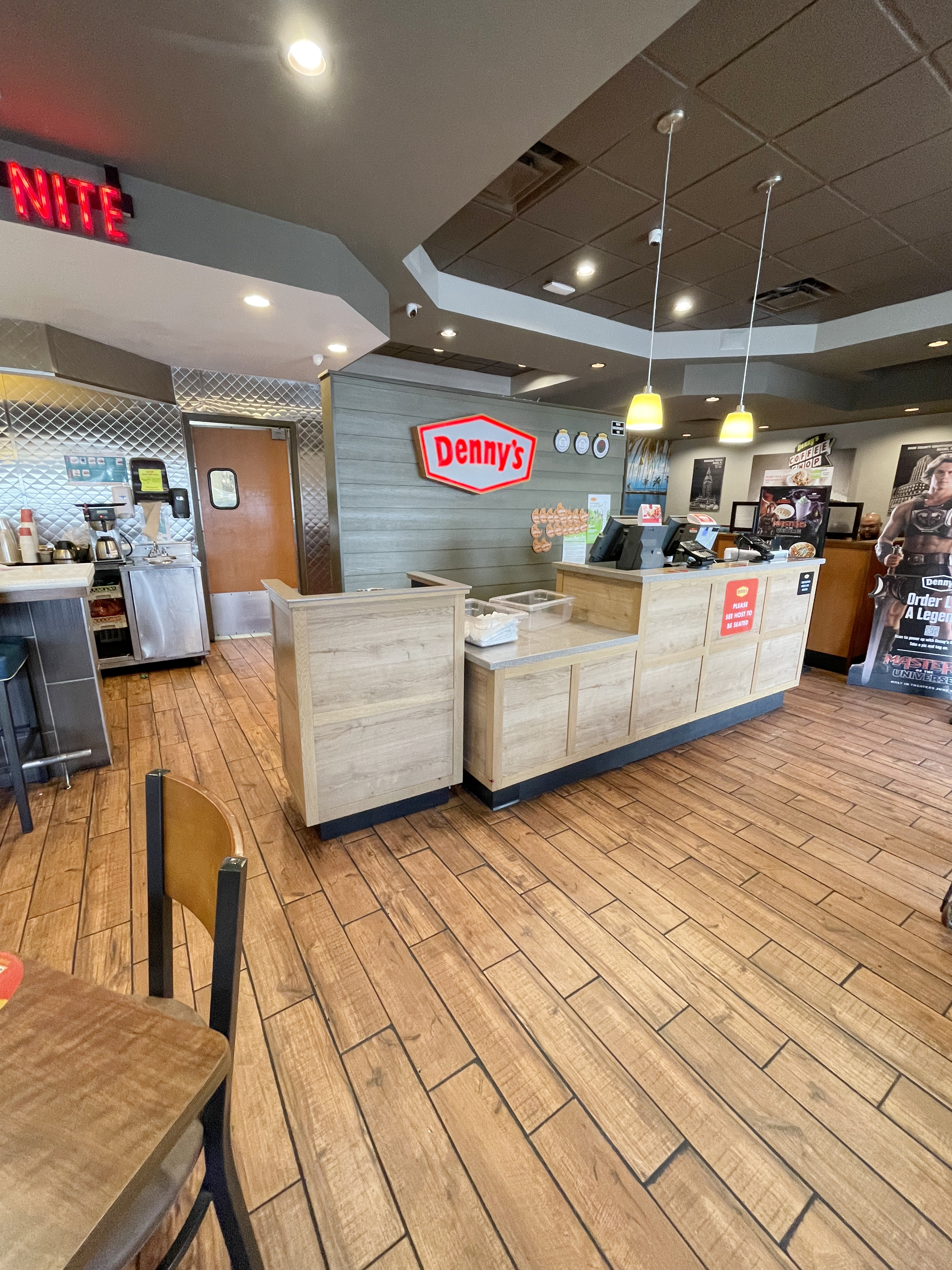 Denny’s front counter